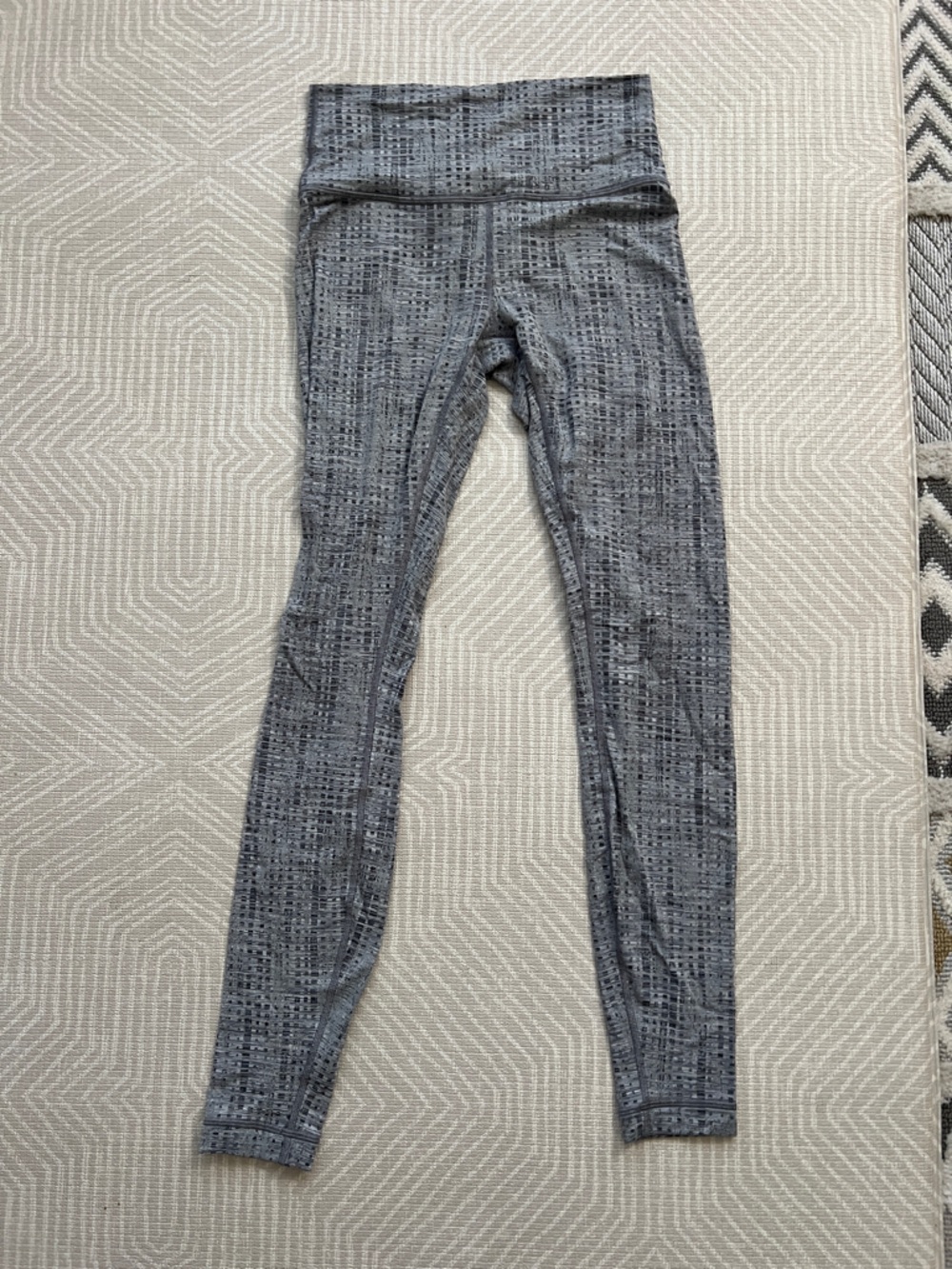 Grey Jacquard Print WunderUnder Leggings